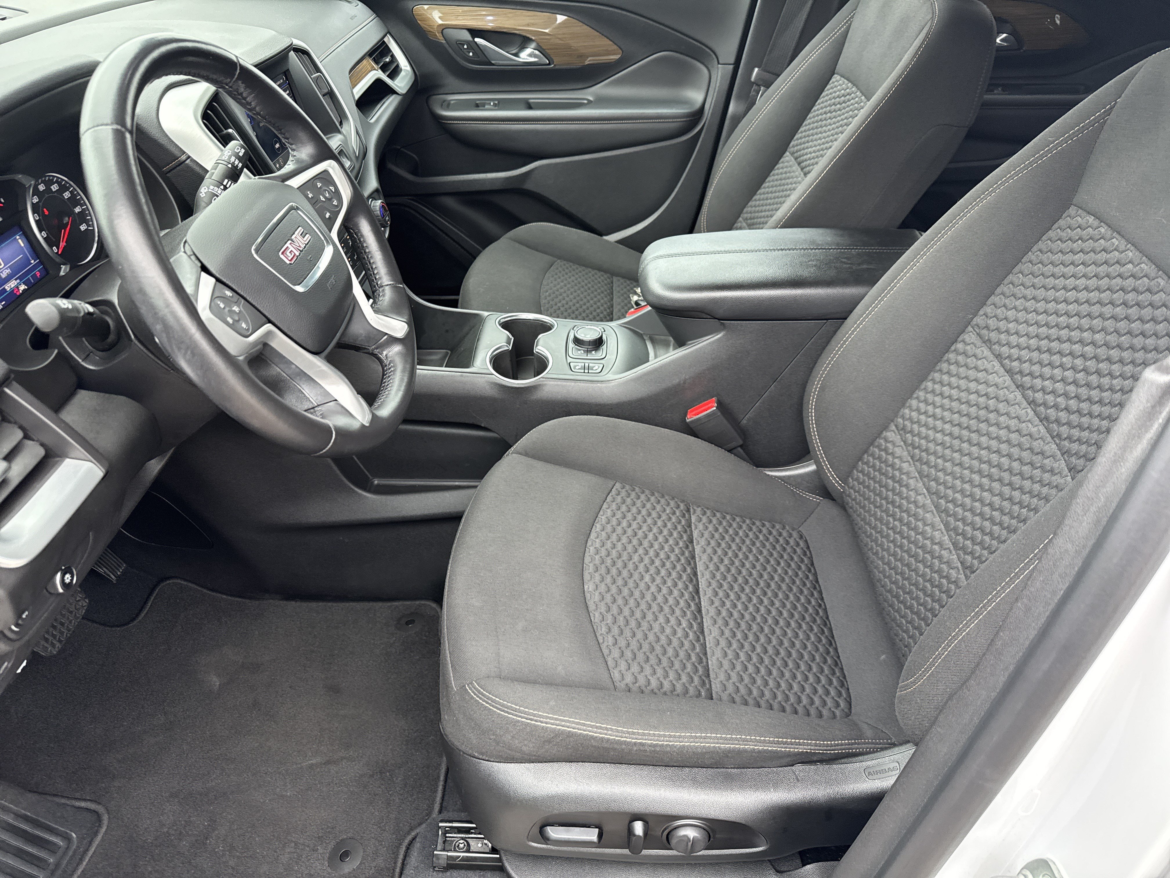 Used 2021 GMC Terrain SLE w/ Driver Convenience Package FWD image 10