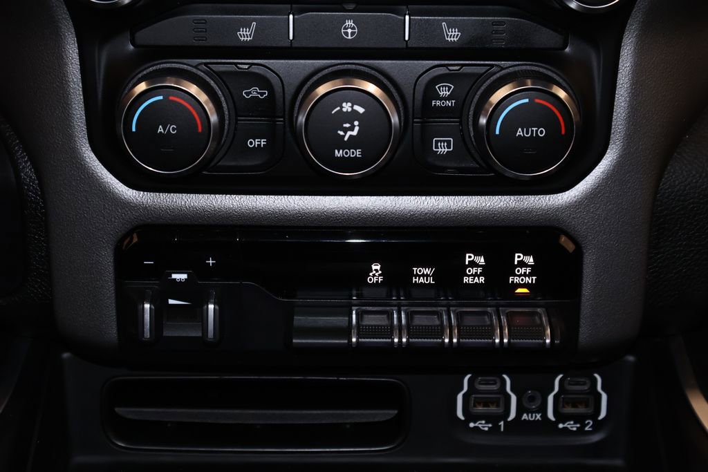 Used 2021 RAM 1500 Big Horn AWD/4WD image 32