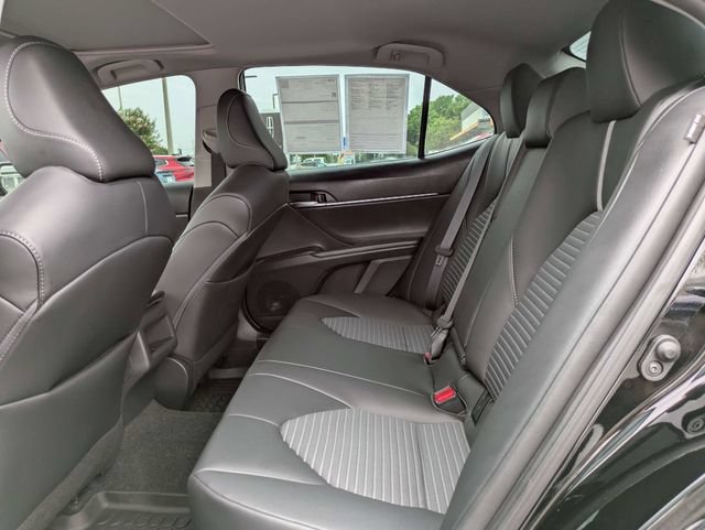 Used 2024 Toyota Camry SE FWD image 13