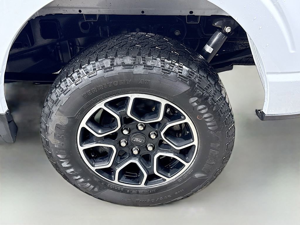 Certified 2022 Ford F150 Lariat w/ Equipment Group 502A High image 32