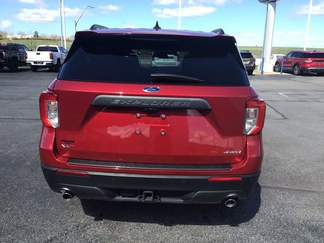 Certified 2022 Ford Explorer XLT w/ Equipment Group 202A AWD/4WD image 7