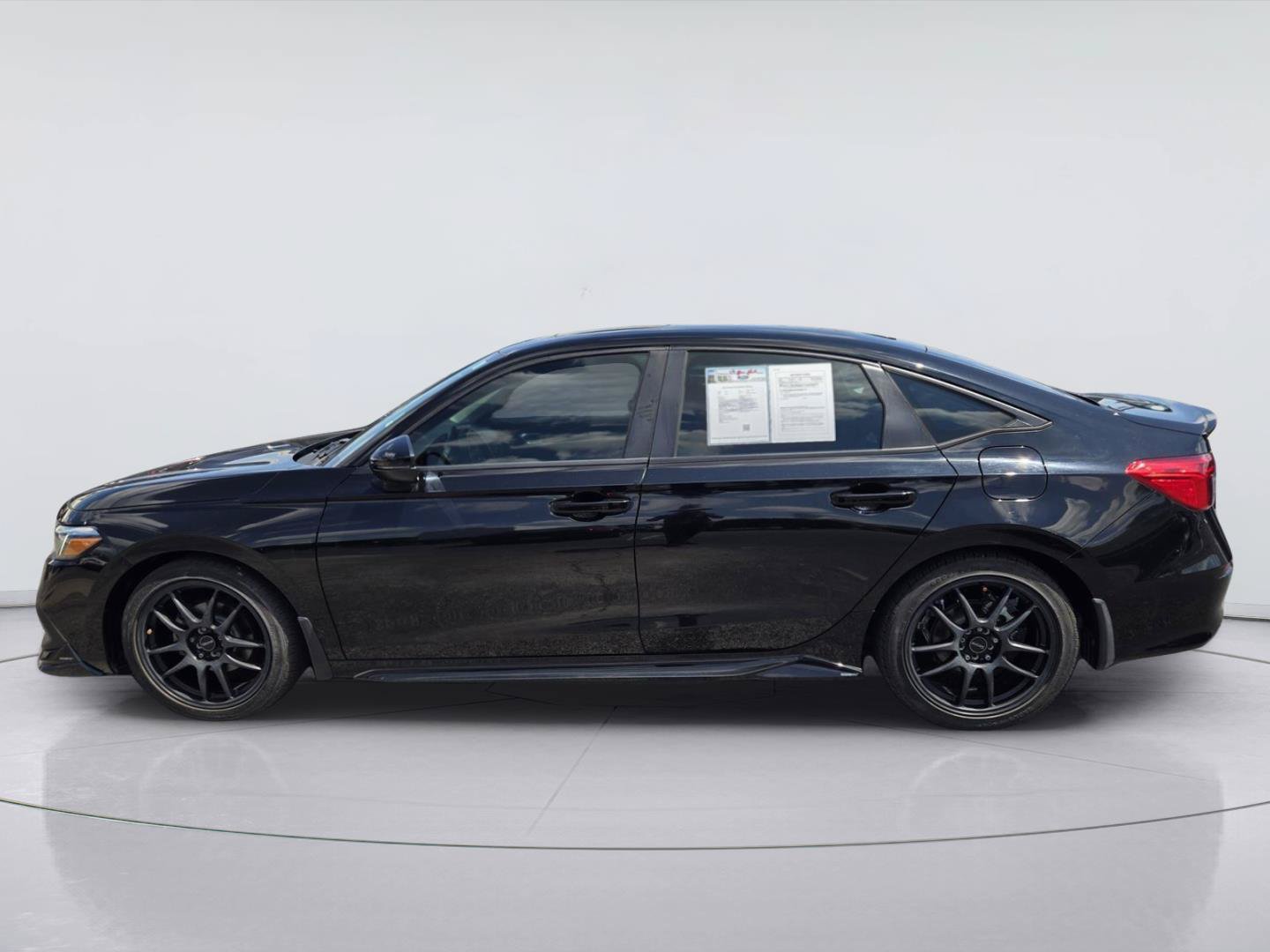 Used 2022 Honda Civic Touring image 5