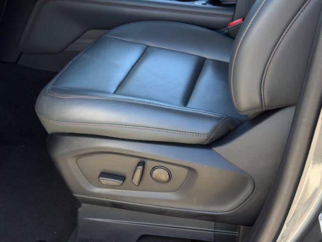 Certified 2025 Ford Explorer Active w/ Active Comfort Package AWD/4WD image 38