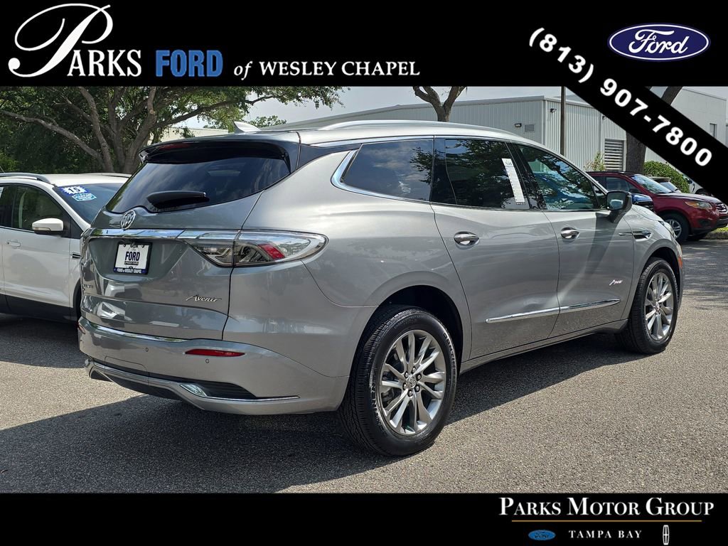Used 2023 Buick Enclave Avenir w/ Avenir Technology Package AWD/4WD image 4