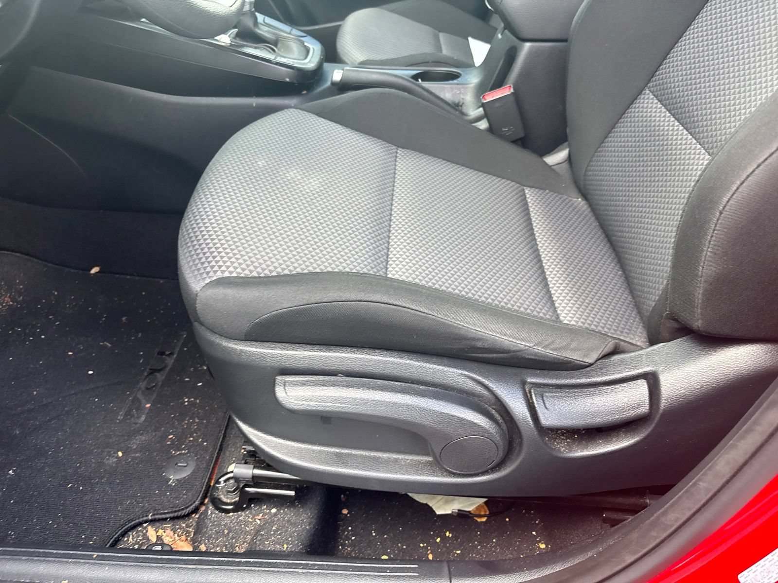 Used 2025 Kia Soul LX FWD image 9
