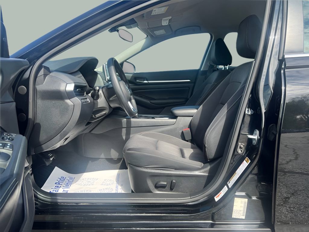 Used 2022 Nissan Altima 2.5 SV FWD image 11