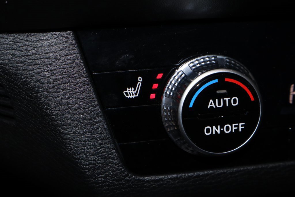 Used 2023 Mitsubishi Outlander SE image 31