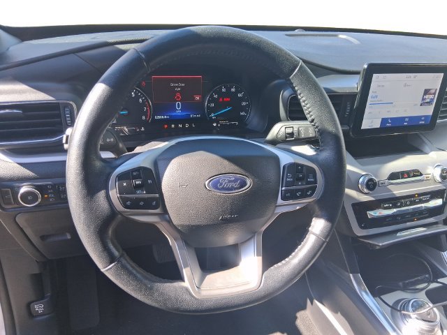 Certified 2023 Ford Explorer XLT w/ Equipment Group 202A AWD/4WD image 13