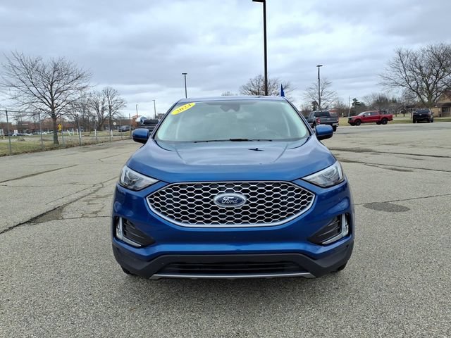 Certified 2024 Ford Edge SEL w/ Convenience Package AWD/4WD image 2
