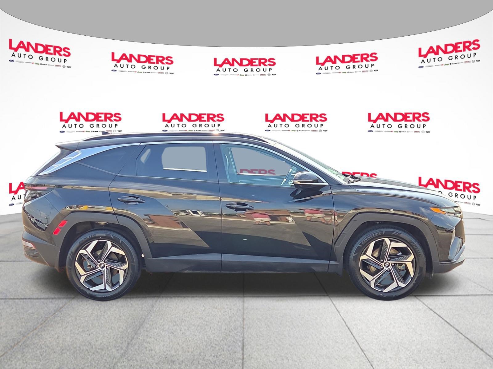 Used 2023 Hyundai Tucson Limited FWD image 2