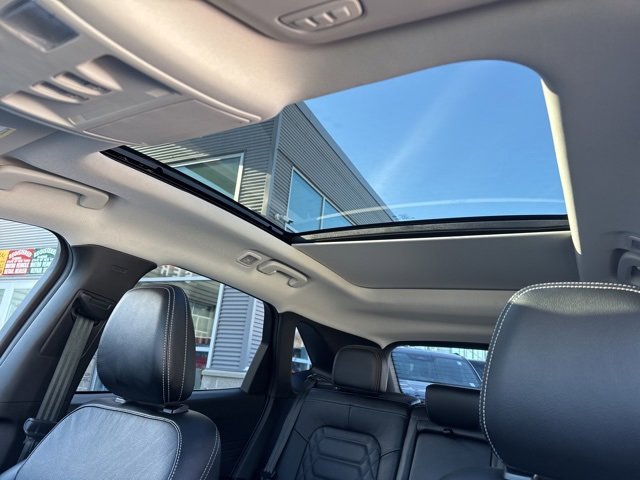 Certified 2023 Ford Escape Platinum w/ Premium Technology Package image 31