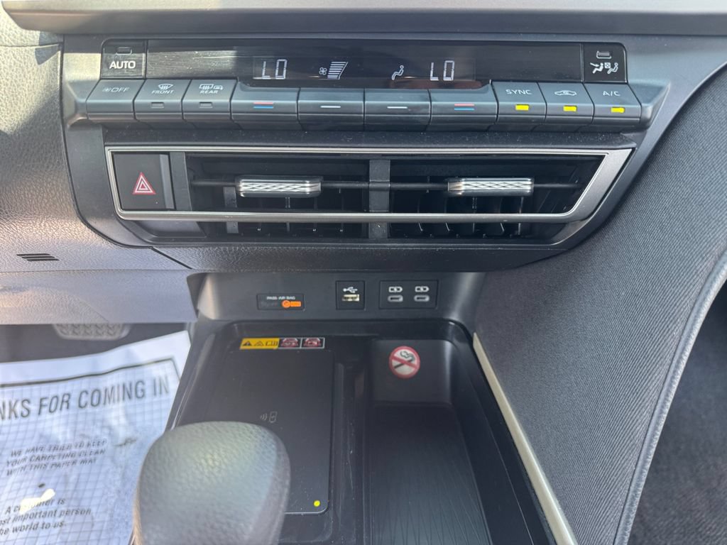 Used 2025 Toyota Camry LE FWD image 19