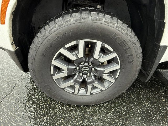 Used 2023 Nissan Frontier SV w/ SV Convenience Package image 8