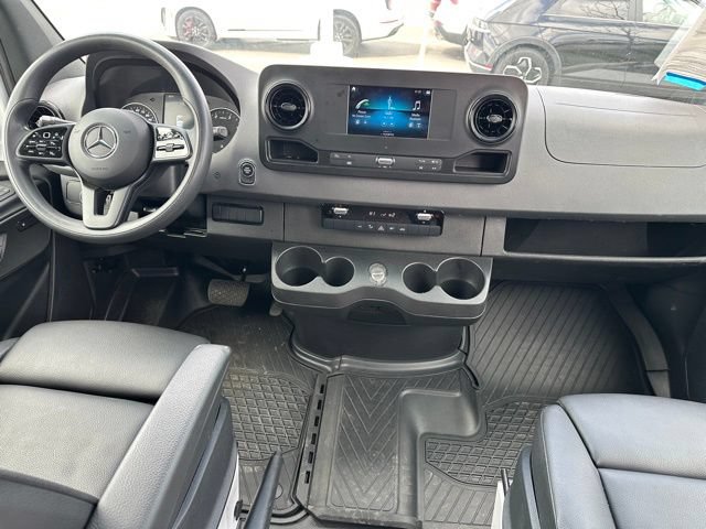 Used 2024 Mercedes-Benz Sprinter 2500 w/ Parking Package image 11