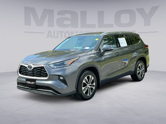 Used 2021 Toyota Highlander XLE