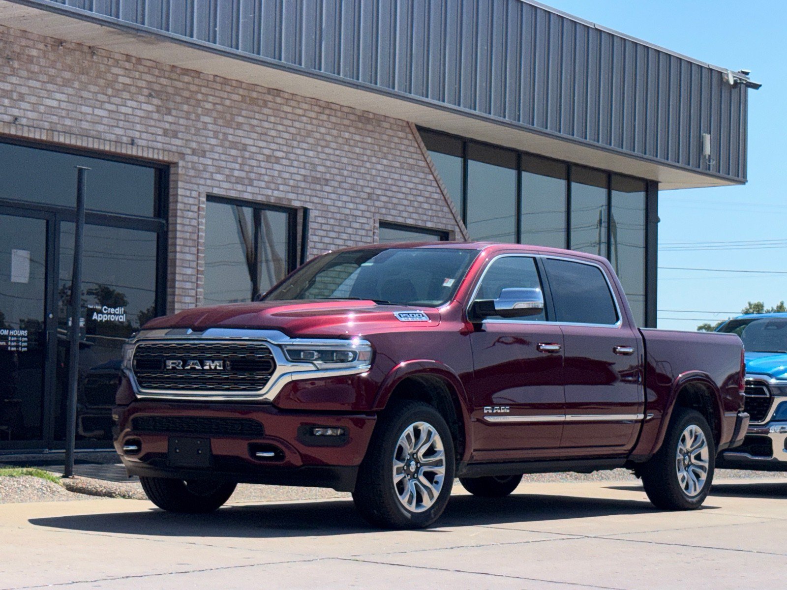 Used 2022 RAM 1500 Limited w/ Body Color Bumper Group AWD/4WD image 1