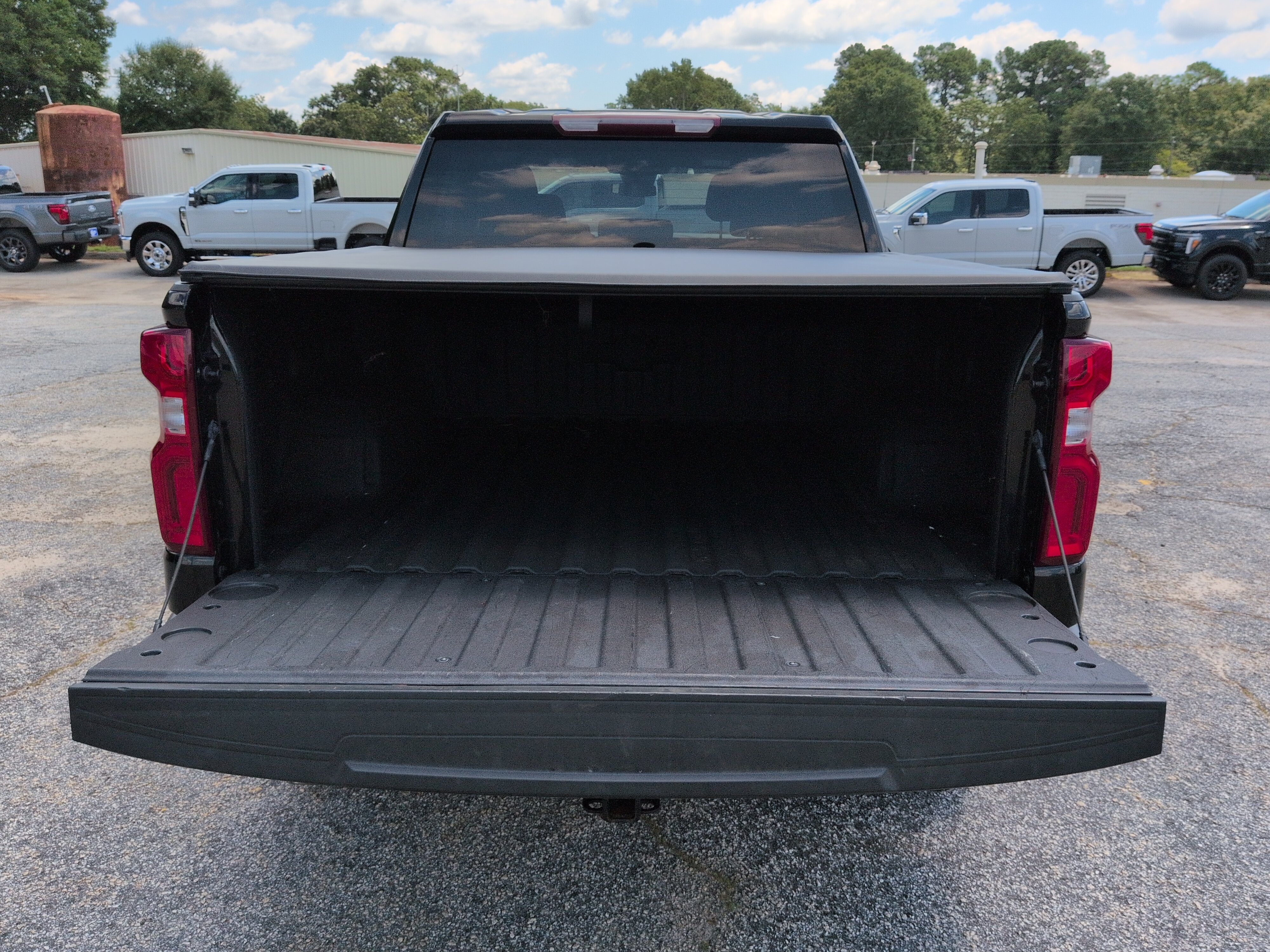 Used 2023 Chevrolet Silverado 1500 RST AWD/4WD image 11