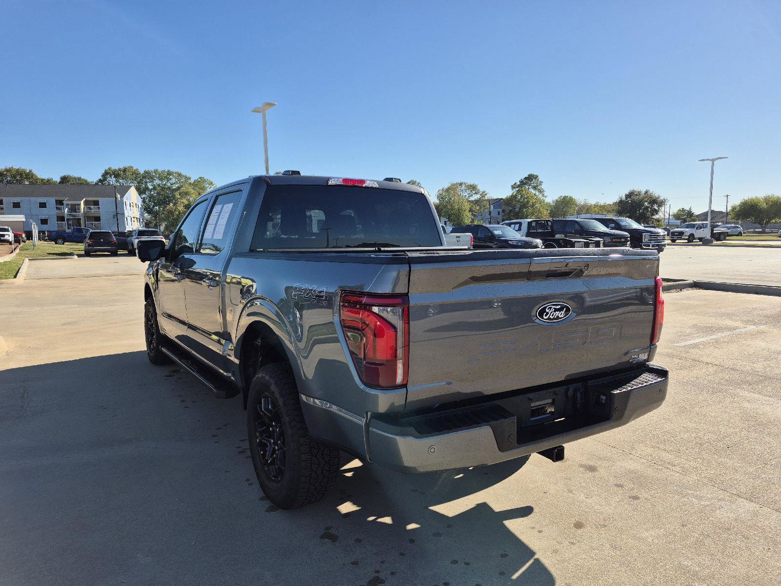 Certified 2025 Ford F150 Lariat w/ FX4 Off-Road Package image 3