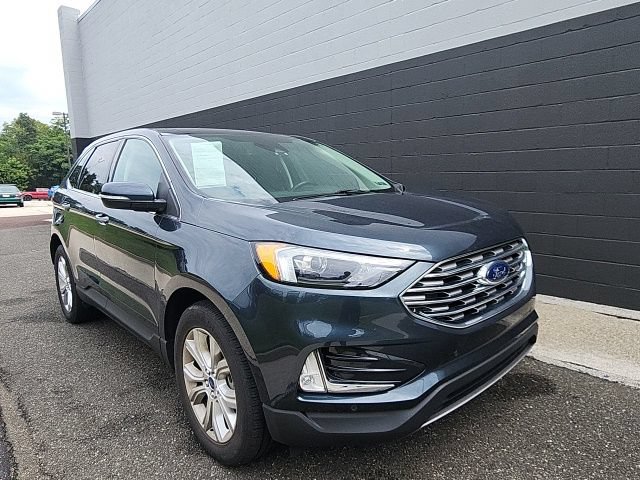 Certified 2022 Ford Edge Titanium w/ Class II Trailer Tow Package AWD/4WD image 8