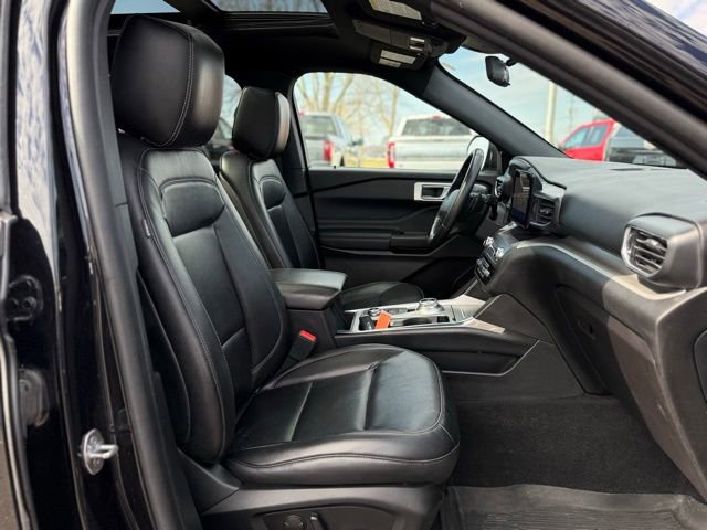 Certified 2020 Ford Explorer XLT w/ Equipment Group 202A image 18