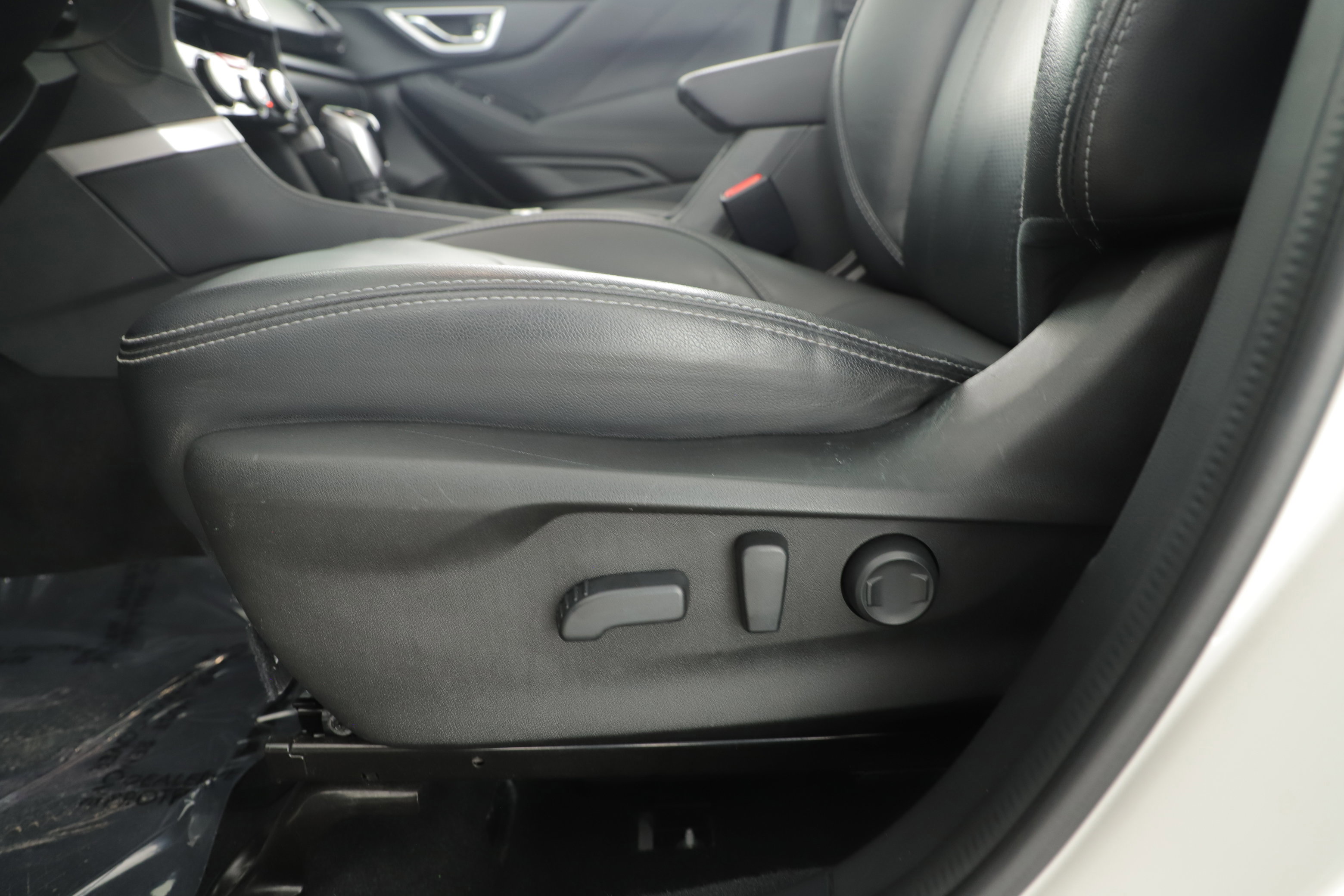 Used 2021 Subaru Forester Limited image 10