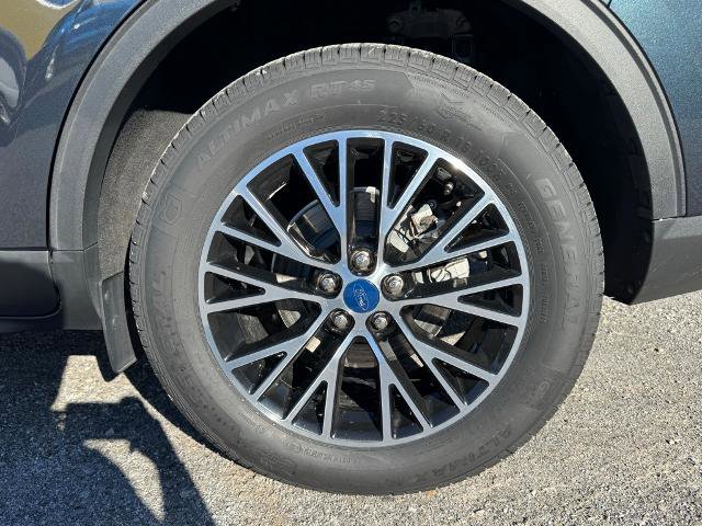 Certified 2022 Ford Escape SEL w/ Technology Package image 25