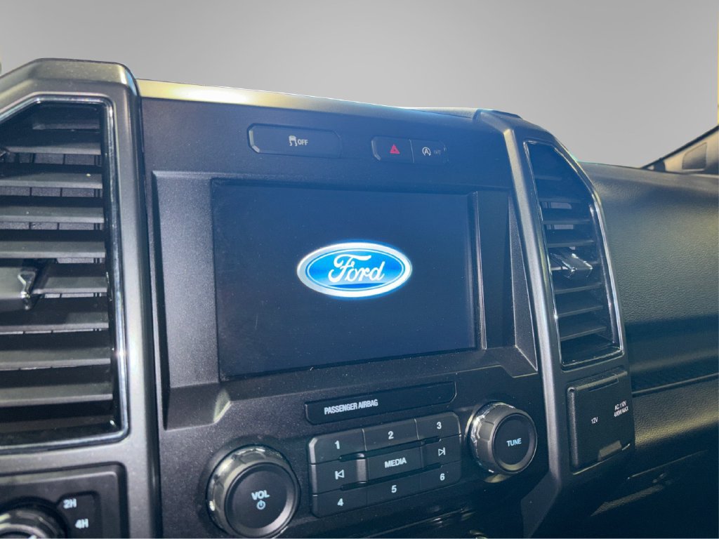 Certified 2018 Ford F150 XLT w/ Equipment Group 302A Luxury AWD/4WD image 27
