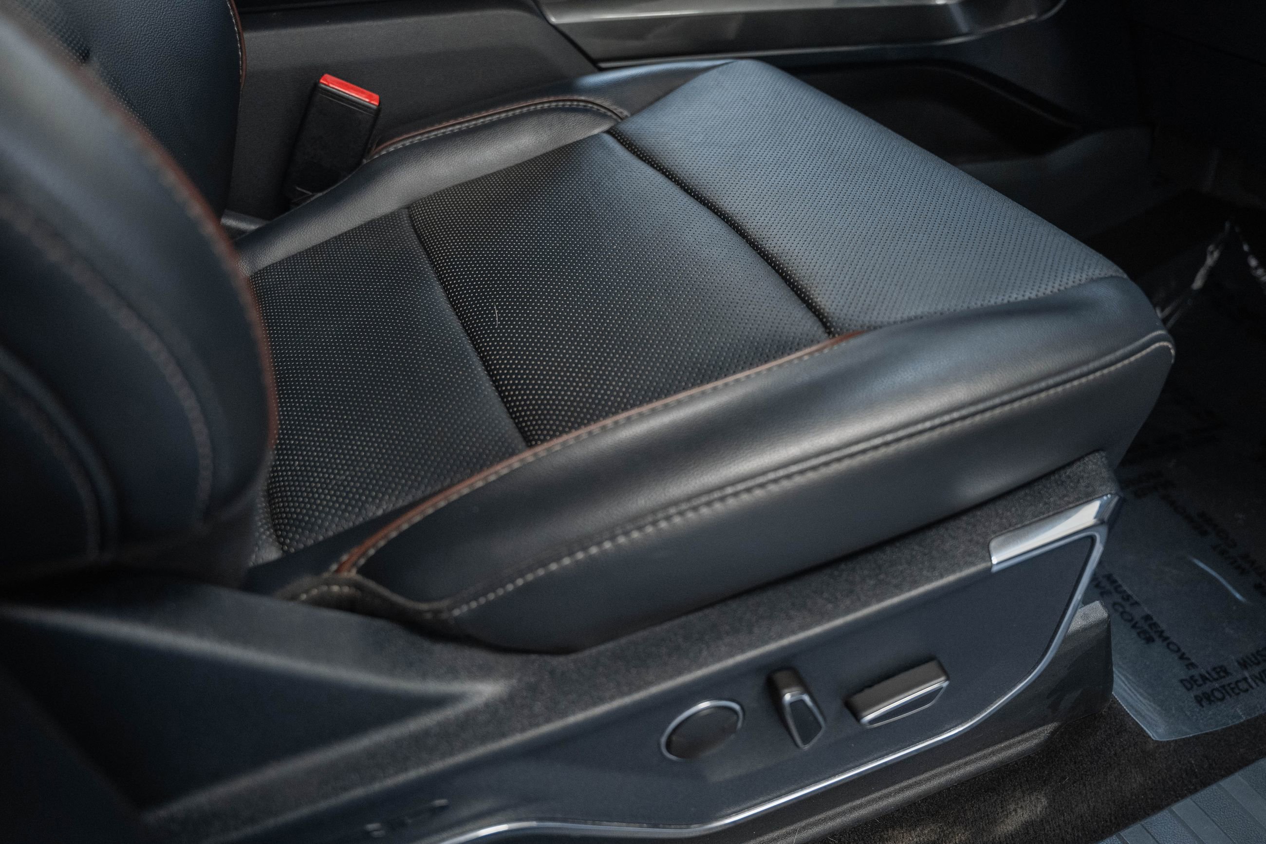 Certified 2021 Ford F150 Lariat w/ Equipment Group 502A High image 44