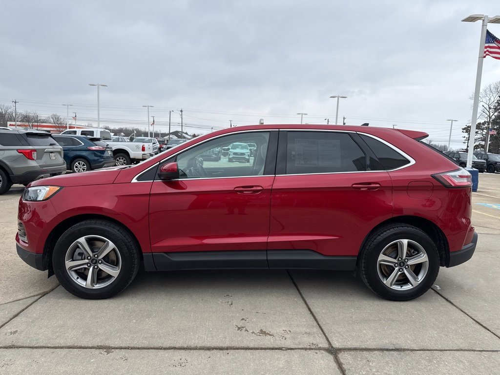 Certified 2024 Ford Edge SEL w/ Convenience Package image 2