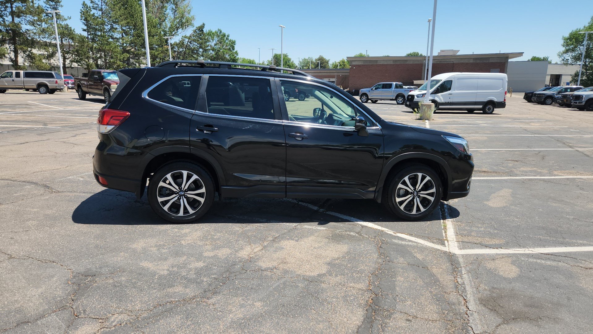 Used 2020 Subaru Forester Limited AWD/4WD image 14