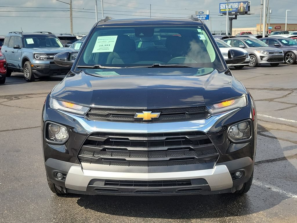 Used 2022 Chevrolet TrailBlazer LT AWD/4WD image 2