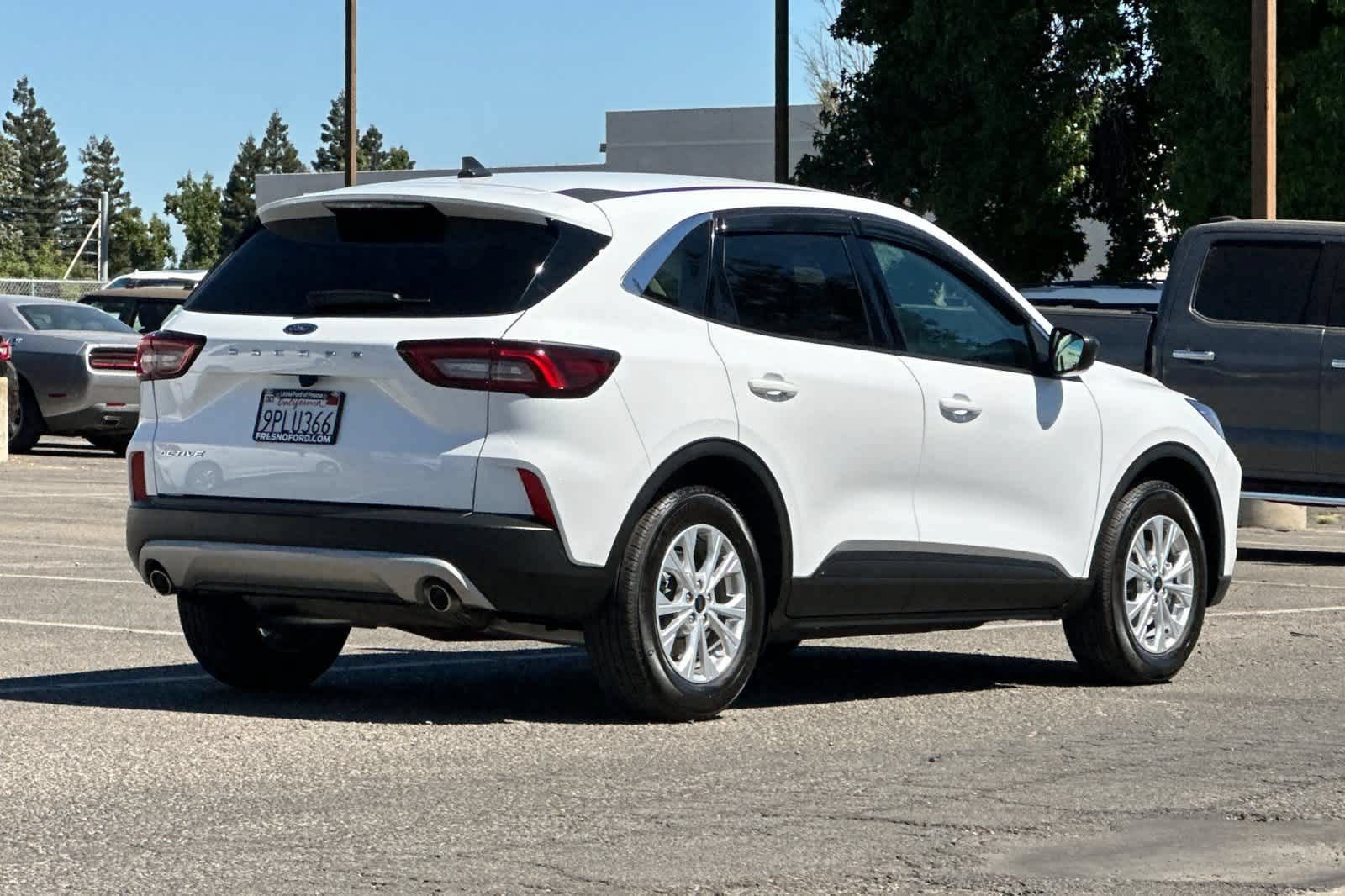 Certified 2024 Ford Escape Active FWD image 2