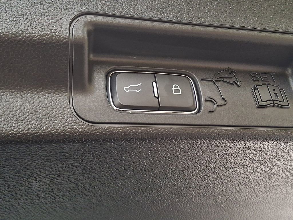 Certified 2022 Ford Explorer ST w/ Equipment Group 401A image 31