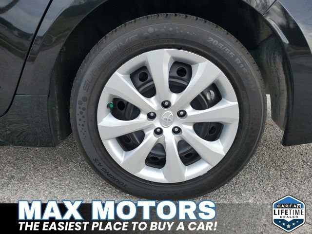 Used 2023 Toyota Corolla LE image 12