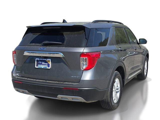 Certified 2023 Ford Explorer XLT w/ Equipment Group 202A AWD/4WD image 4