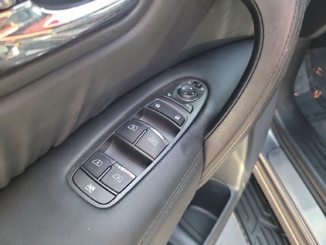 Used 2024 Nissan Armada SL w/ Midnight Edition Package AWD/4WD image 11
