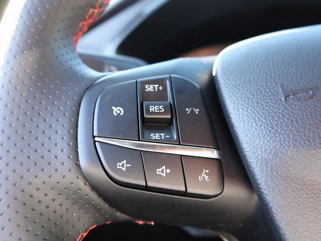 Certified 2025 Ford Escape ST-Line image 26