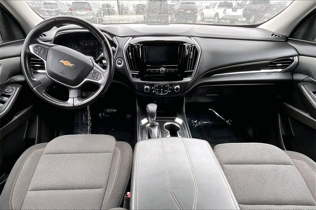 Used 2021 Chevrolet Traverse LT image 4
