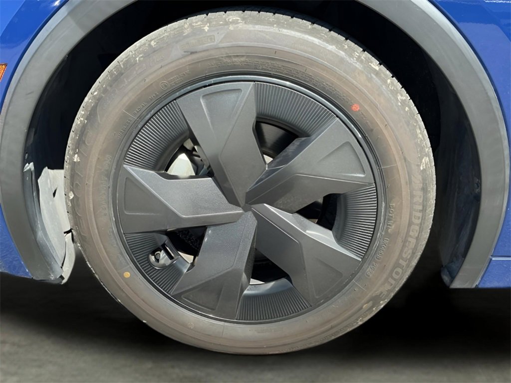 Used 2023 Toyota Prius LE image 27