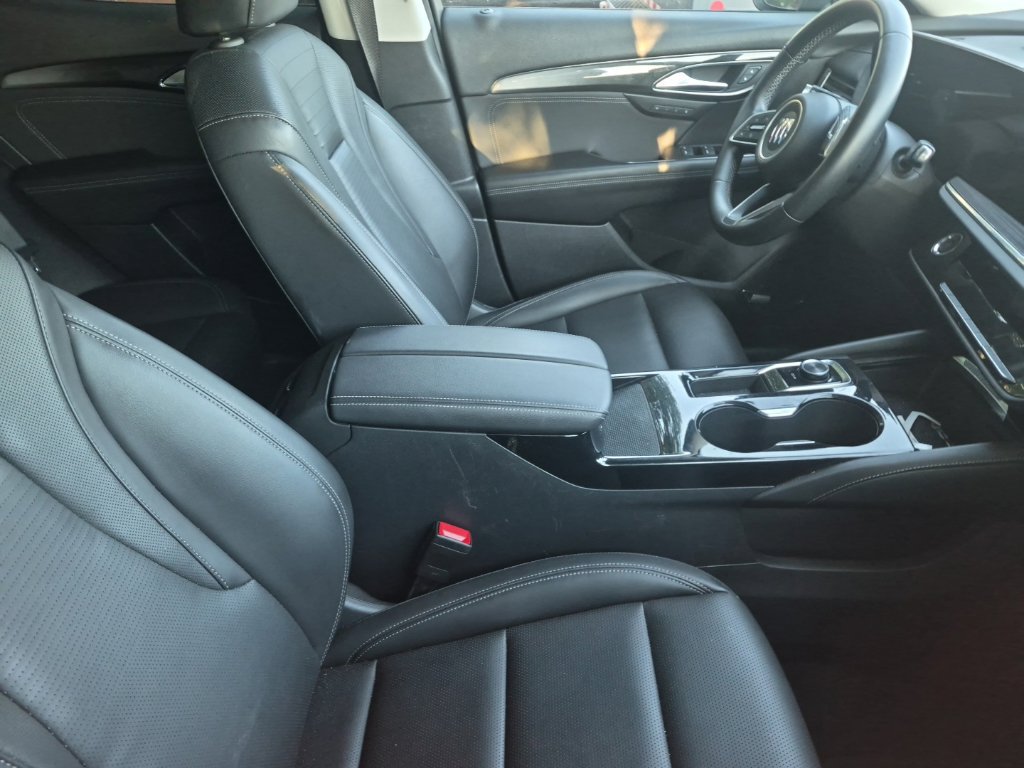 Used 2024 Buick Envision Preferred AWD/4WD image 27