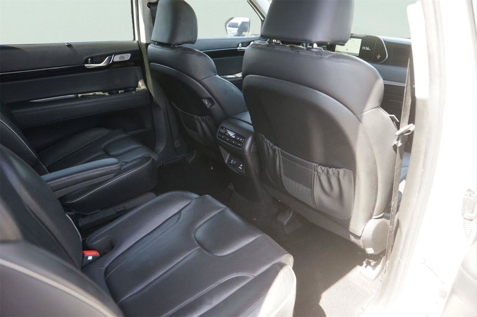 Used 2022 Hyundai Palisade Limited FWD image 15