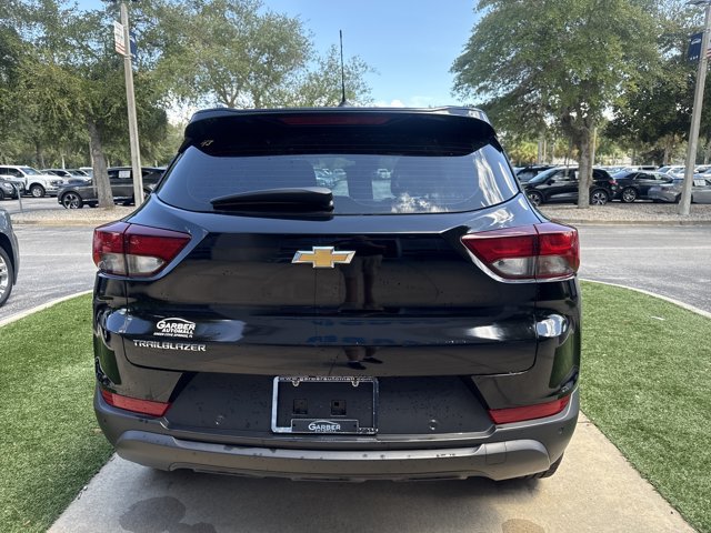 Used 2021 Chevrolet TrailBlazer LS FWD image 4