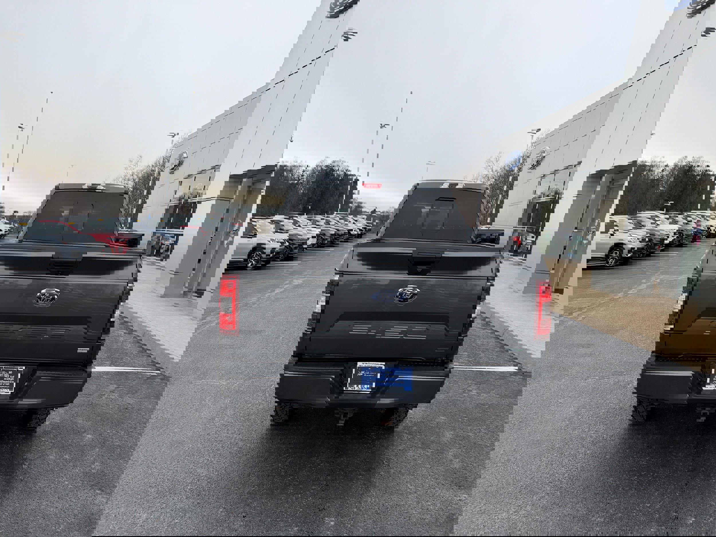 Certified 2019 Ford F150 XLT w/ Equipment Group 302A Luxury image 4