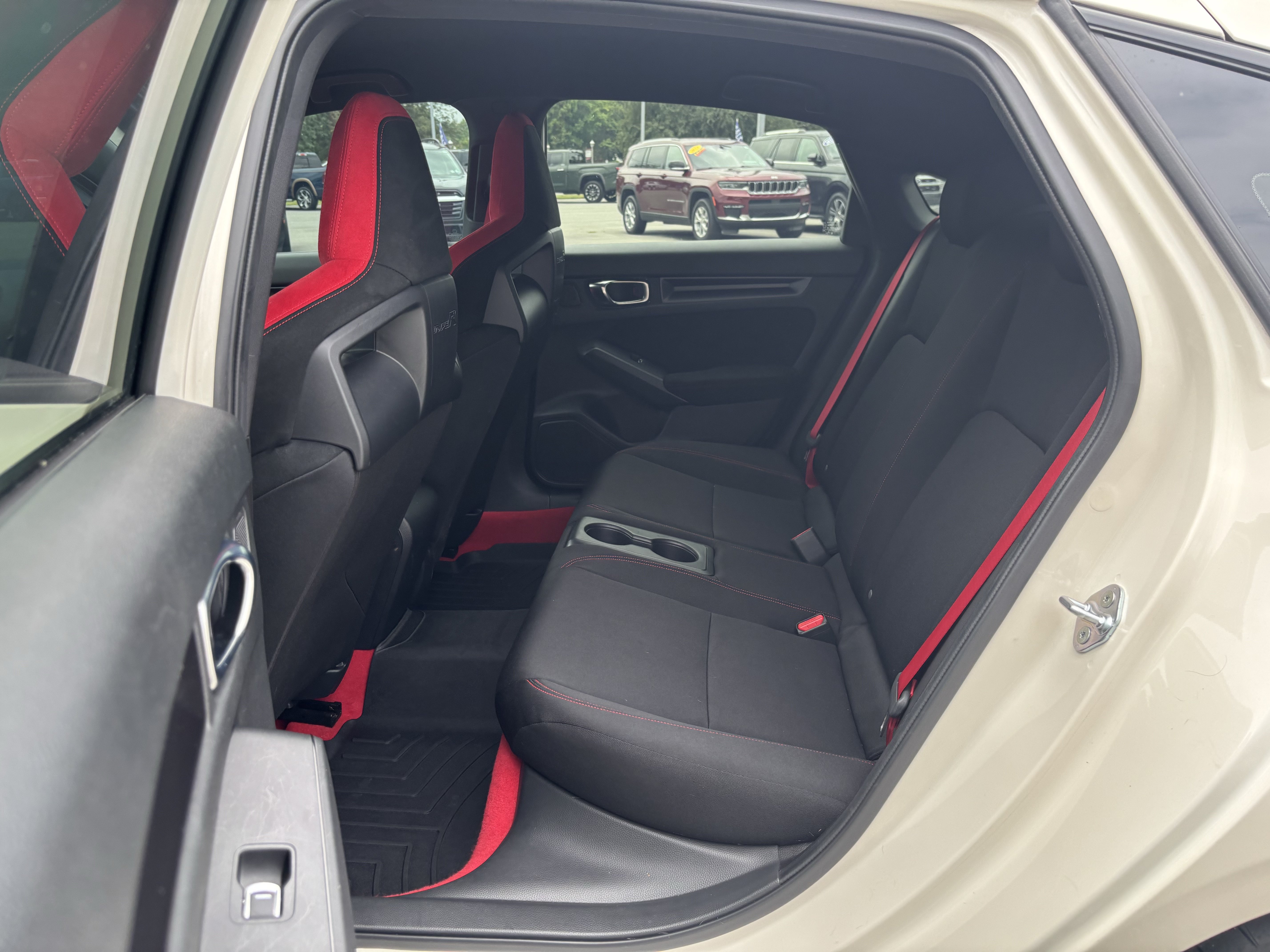 Used 2024 Honda Civic Type R image 33
