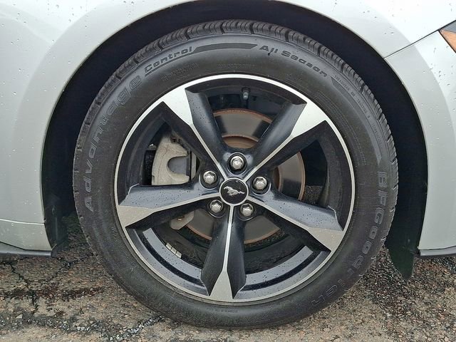 Certified 2019 Ford Mustang Coupe RWD image 8