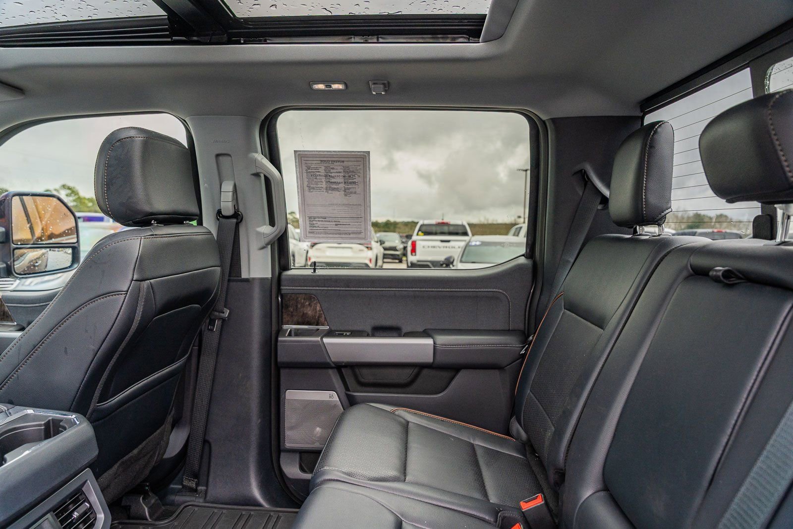 Certified 2025 Ford F250 Lariat w/ Black Appearance Package image 20