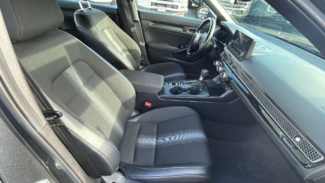 Used 2025 Honda Civic Sport image 11