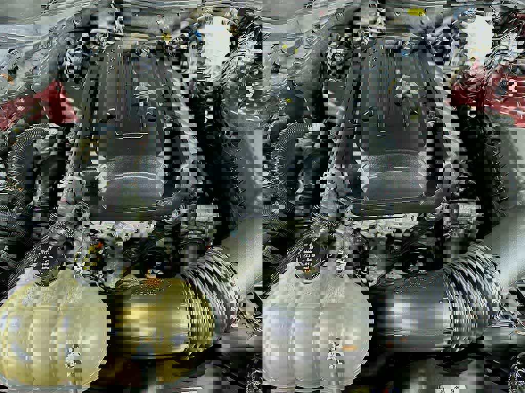 Certified 2018 Ford Mustang Premium w/ Enhanced Security Package image 8