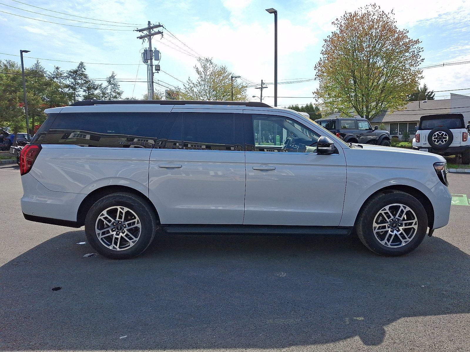 Certified 2025 Ford Expedition Max Active AWD/4WD image 6