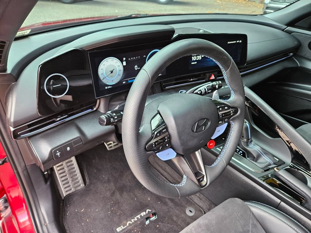 Used 2024 Hyundai Elantra N FWD image 17